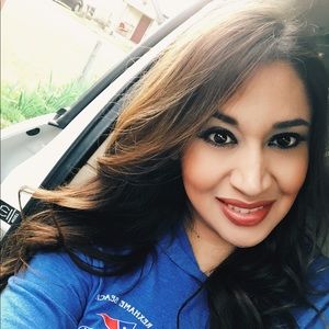 Meet your Posher, Priscilla